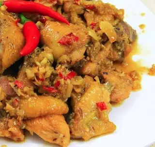 Hình ảnh Gà kho sả ớt