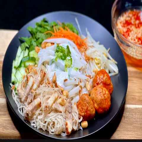 Hình ảnh BÁNH TẦM BÌ MIỀN TÂY 2 - Bánh Tầm Bì, Bún Thịt Xào & Bánh Mì - Quách Điêu