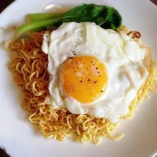Hình ảnh Mì xào trứng
