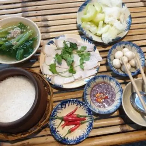 Hình ảnh Cơm Niêu Cá Kho Tộ Làng Tre 5 - 412 Lê Quang Định