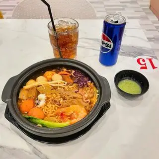 Hình ảnh Mì cay hải sản