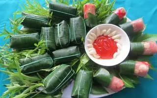 Hình ảnh Nem chua gói lá