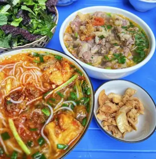 Hình ảnh Bún riêu giò bò đậu tóp mỡ
