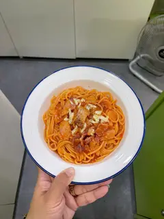 Hình ảnh Mì bacon cà chua