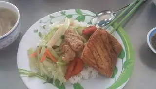 Hình ảnh Cơm chay thập cẩm vừa