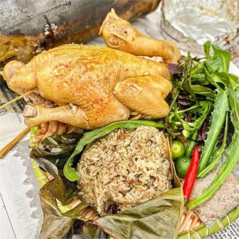 Hình ảnh Gà Thảo Dược Nướng Ống Tre Huy Hoàng - Rạch Bùng Binh