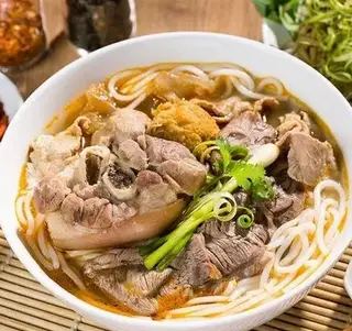 Hình ảnh Bún bò đặc biệt
