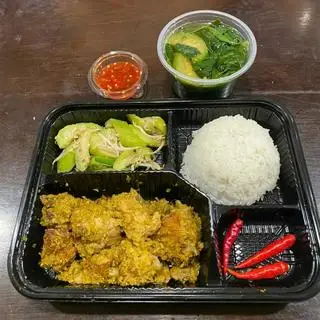 Hình ảnh Cơm gà xào sả ớt