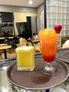 Hình ảnh Quả mọng đá xay hạt ngũ cốc