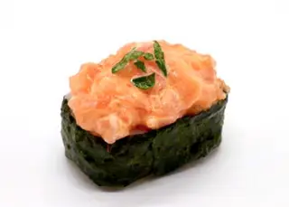 Hình ảnh Gunkan cá ngừ sốt mayonnaise