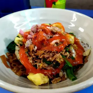 Hình ảnh Bánh đa trộn đầy đủ