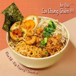 Hình ảnh Mì trộn trứng ngâm lòng đào