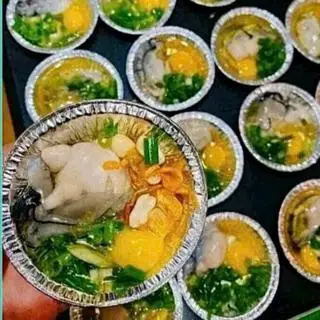 Hình ảnh Hàu nướng trứng cút