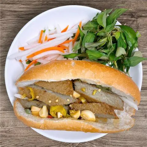 Hình ảnh Cô Tám - Bánh Mì Chả Cá Nha Trang - An Phú Đông 9