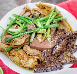 Hình ảnh Phá lấu lòng vịt