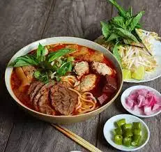 Hình ảnh Bún bò Huế bát thường không móng