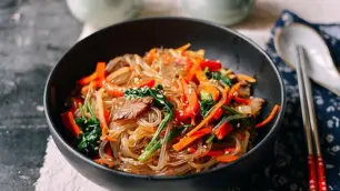 Hình ảnh Miến trộn Hàn Quốc