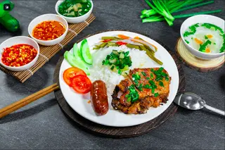 Hình ảnh Cơm sườn-lạp xưởng