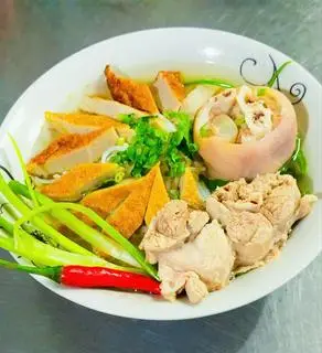 Hình ảnh Bánh canh giò chả