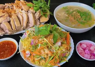 Hình ảnh Vịt nguyên con - cháo gỏi
