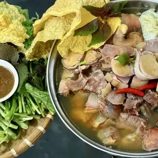 Hình ảnh Lẩu bò đầy đủ