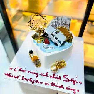 Hình ảnh Bánh kem trái tim xe hơi