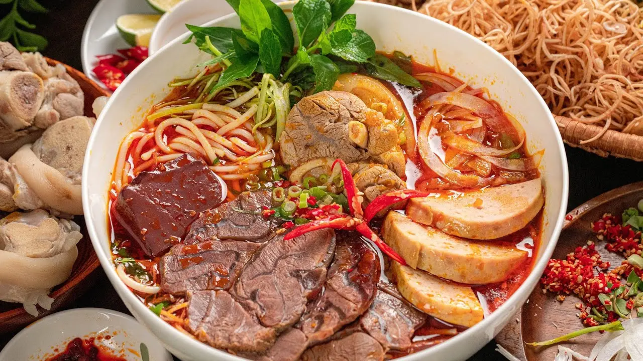 Hình ảnh Bún bò