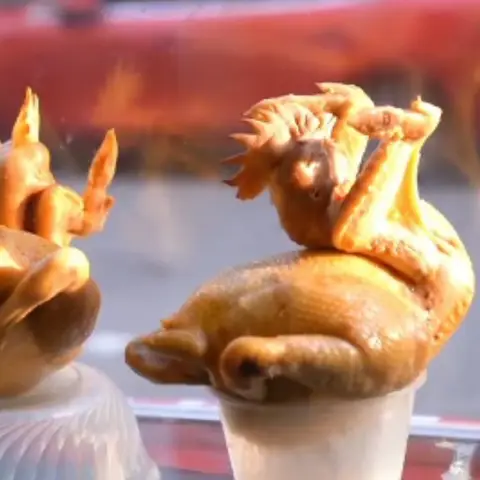 Hình ảnh Gà cúng, gà lễ