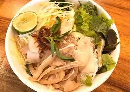 Hình ảnh Bún tươi lỗ tai heo chấm mắm nêm