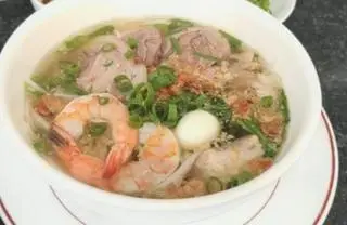 Hình ảnh Hủ tiếu Nam Vang tô đặc biệt nước