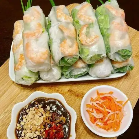 Hình ảnh Cô Ba Sì Gòn - Gỏi Cuốn & Gỏi Đu Đủ - Nguyễn Thiện Thuật