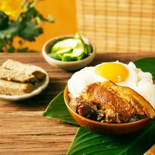 Hình ảnh 2 xôi thịt nhừ - kèm 2 trứng ốp