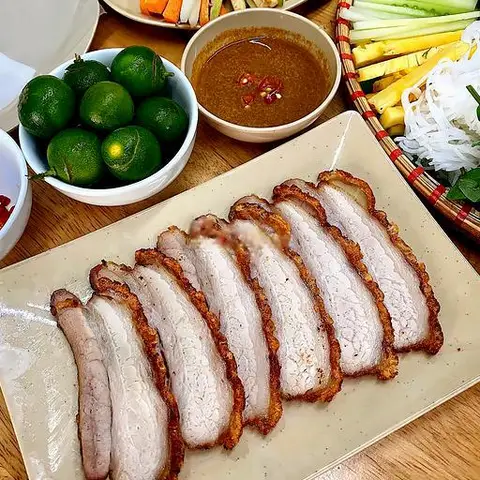 Hình ảnh Combo 2 Bánh tráng cuốn thịt heo quay