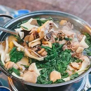 Hình ảnh Lẩu gà lá é gà ta