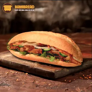 Hình ảnh Bánh mỳ gà nướng sả