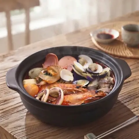 Hình ảnh Tiệm Nhà Xù - Nguyễn Oanh