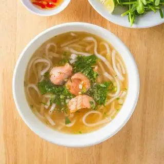 Hình ảnh Bánh canh cá lóc tô thường