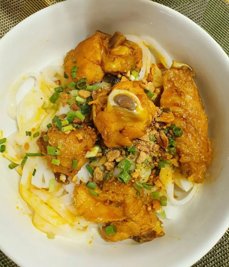 Hình ảnh Mì quảng gà