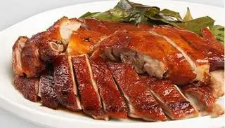 Hình ảnh Vịt cỏ quay lá mắc mật