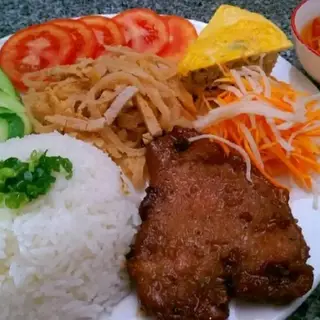 Hình ảnh Cơm tấm sườn bì chả