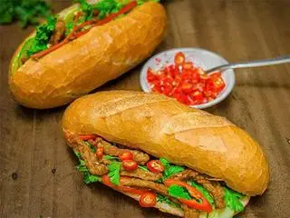Hình ảnh Bánh mì chả cá nóng - best seller