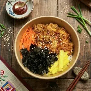 Hình ảnh Cơm bò bằm kim chi