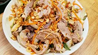 Hình ảnh Vịt nửa con gỏi cháo đầy đủ