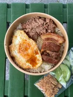Hình ảnh Xôi thịt trứng pate