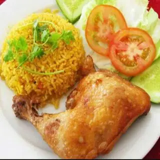 Hình ảnh Cơm gà xối mỡ