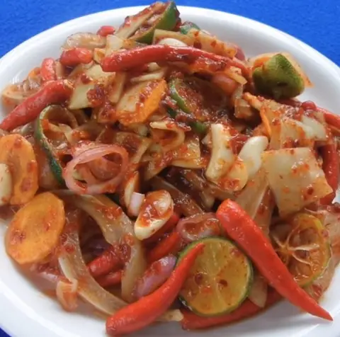 Hình ảnh Chân Gà Mẹ Bin - Mã Lò