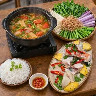 Hình ảnh Lẩu đầu cá hồi măng chua