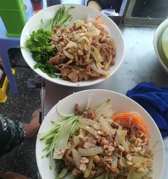 Hình ảnh Bún thịt xào Miền Tây