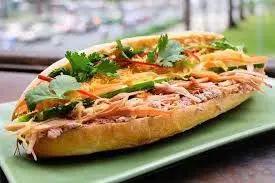 Hình ảnh Bánh mì trứng pate