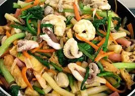Hình ảnh Nui xào thập cẩm